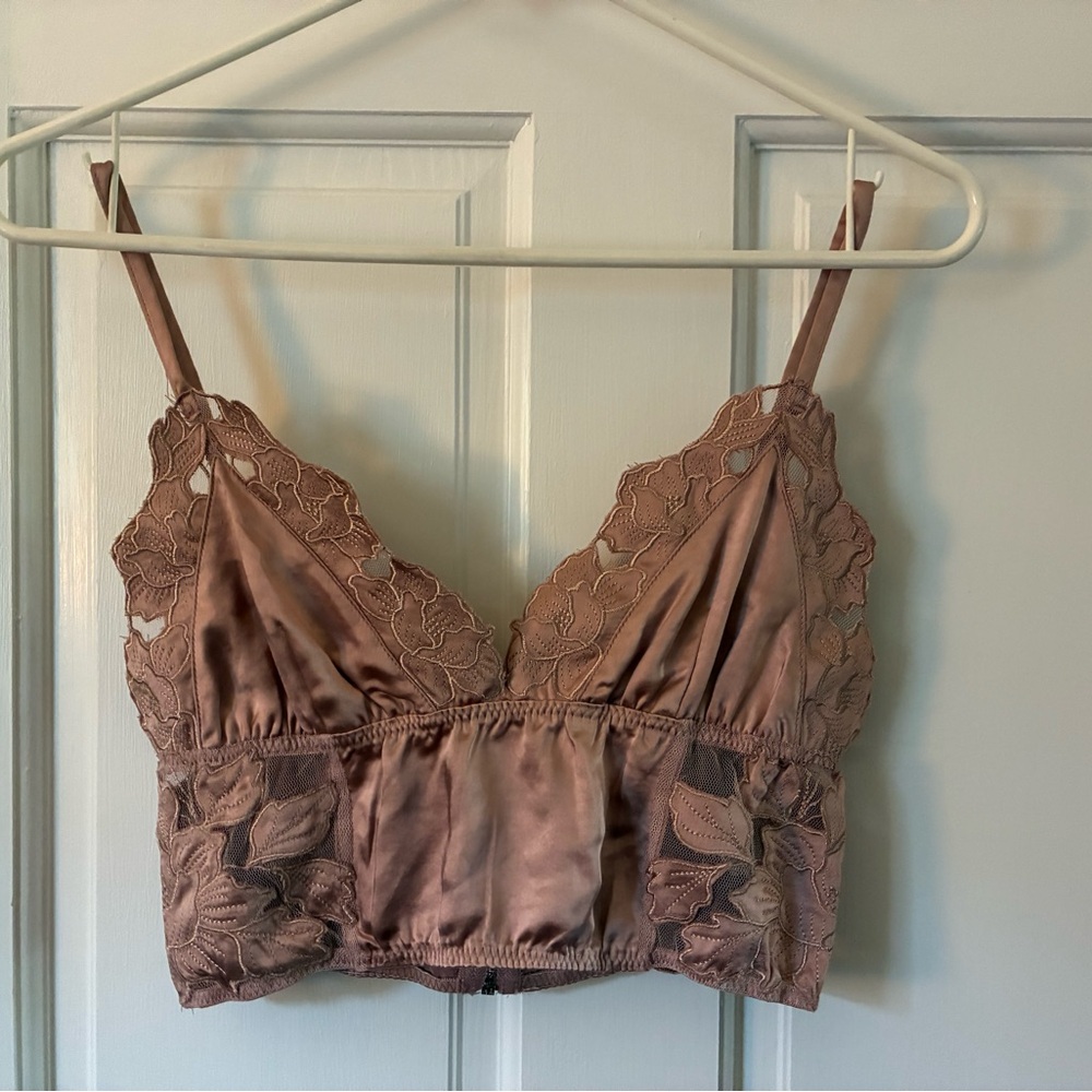 Wild Honey Dust Rose camisole bralette top with lace details - size S